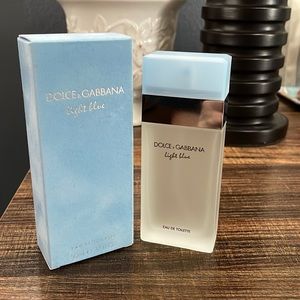 Dolce & Gabbana Light Blue 1.6 fl oz .. Xmas present used once!